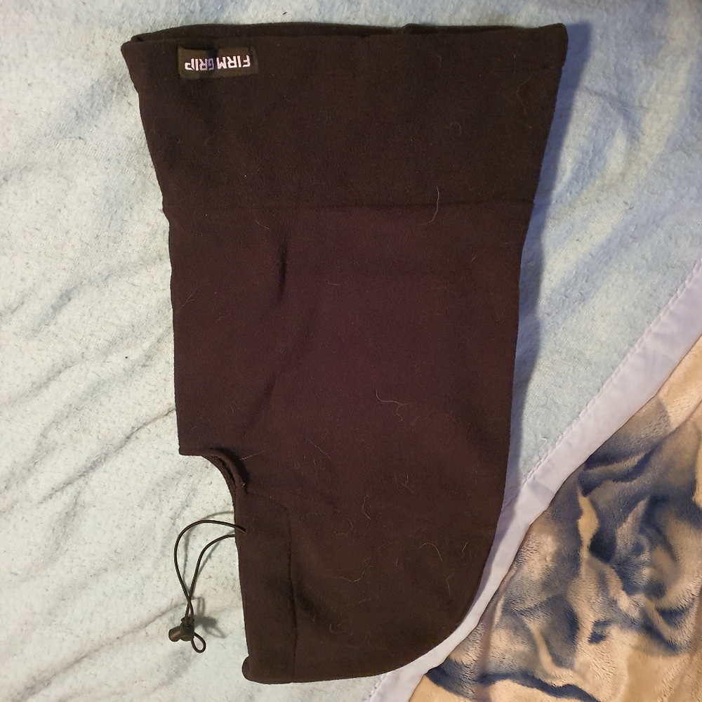 Firm grip face mask